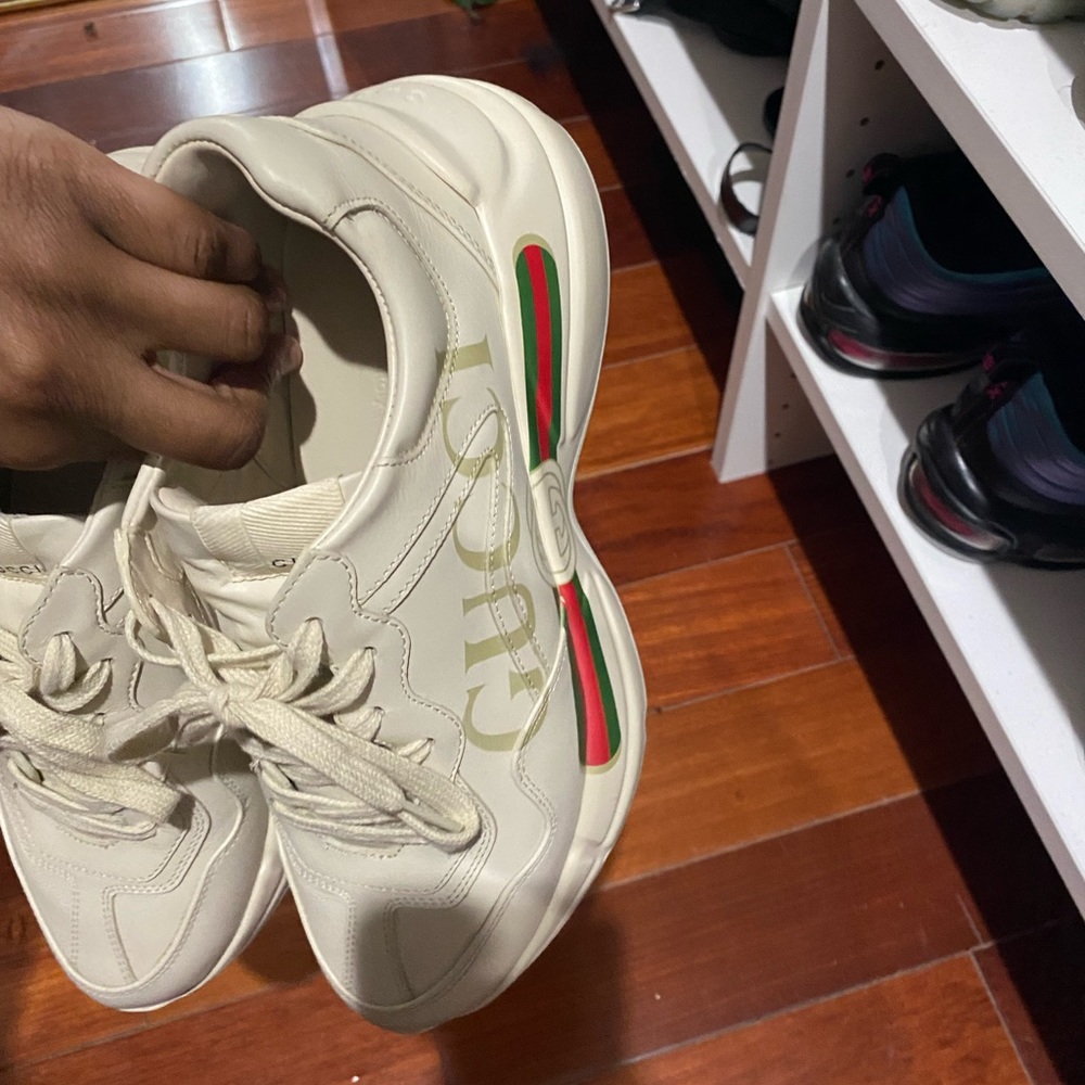 Gucci Sneakers - Picture 3 of 8